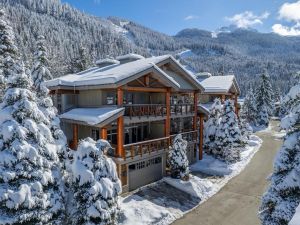 23 2324  Taluswood Place, Whistler